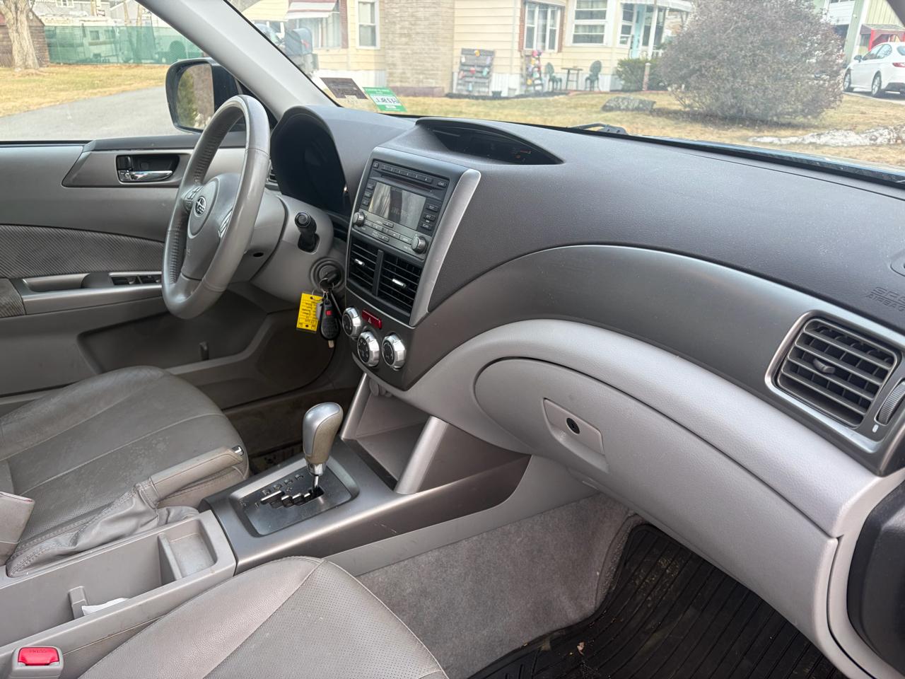 Subaru Forester 2.5X Limited 2010