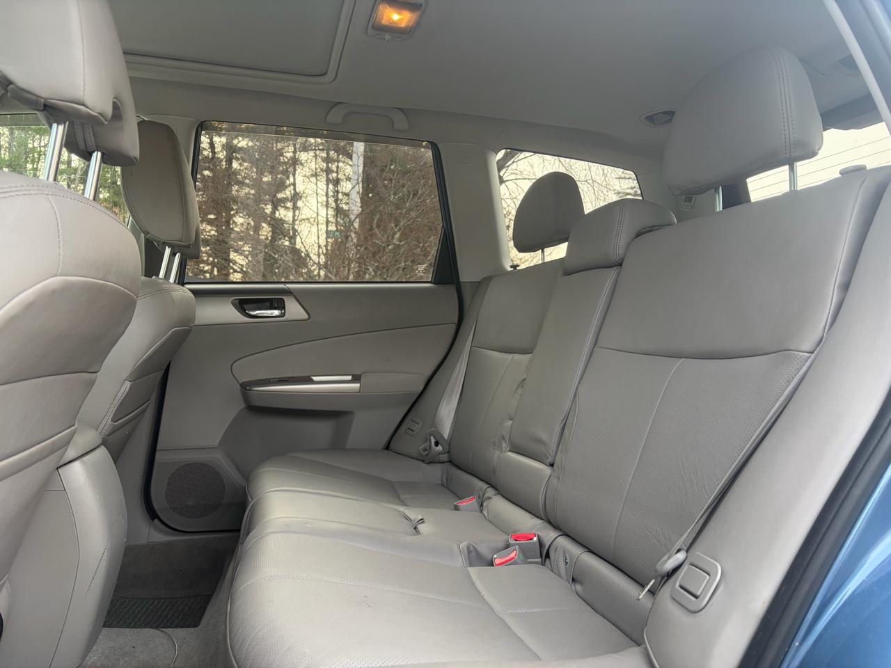 Subaru Forester 2.5X Limited 2010