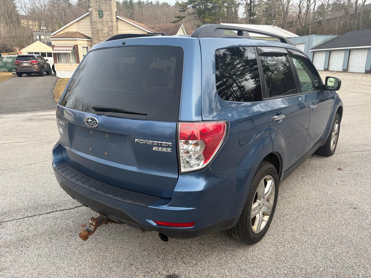 Subaru Forester 2.5X Limited 2010