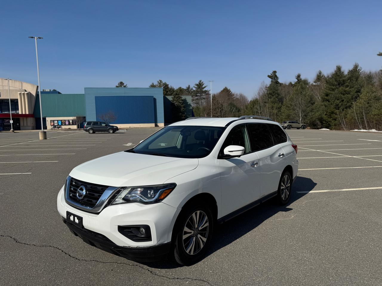 Nissan Pathfinder SL 4WD 2020