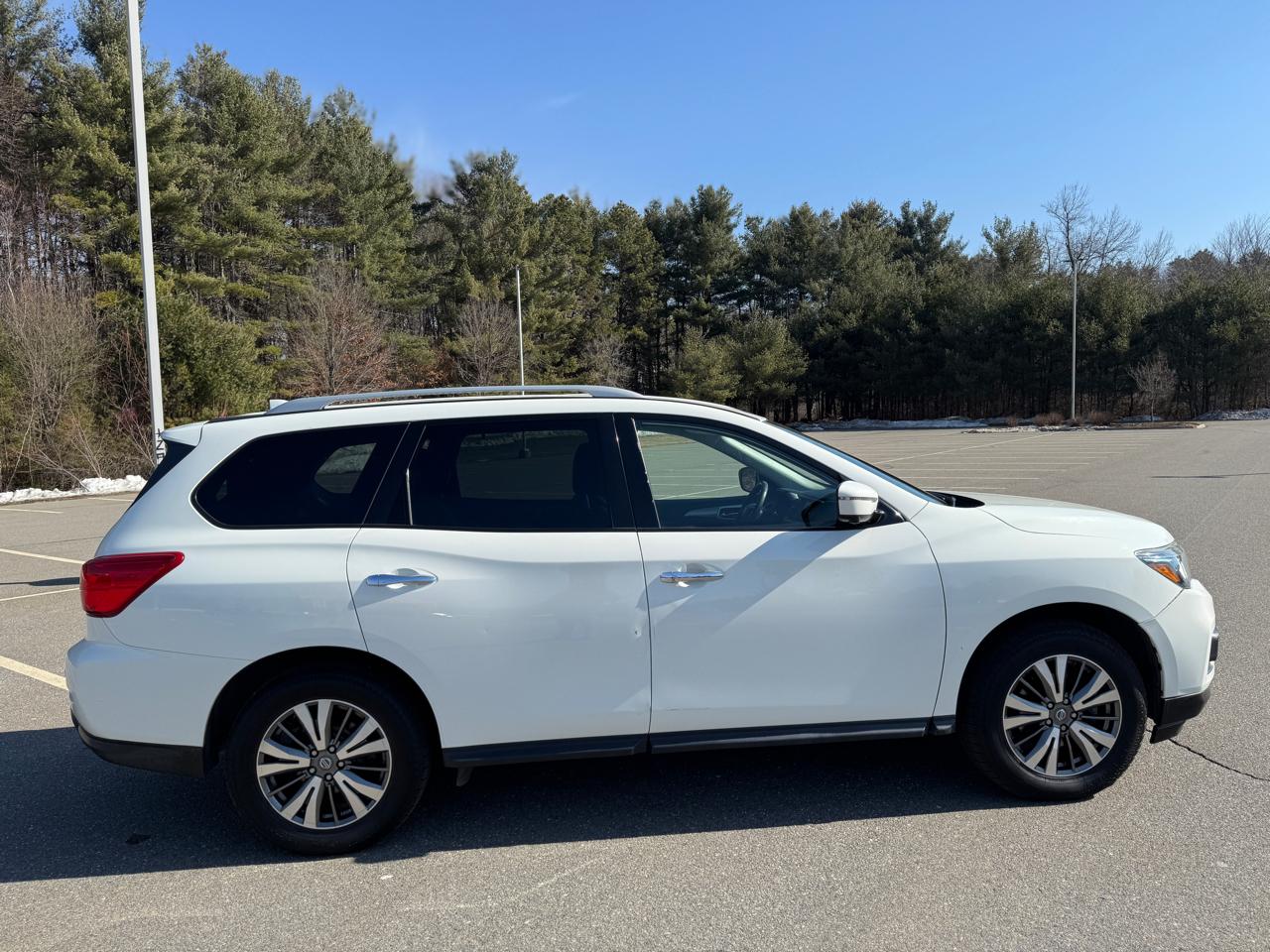 Nissan Pathfinder SL 4WD 2020