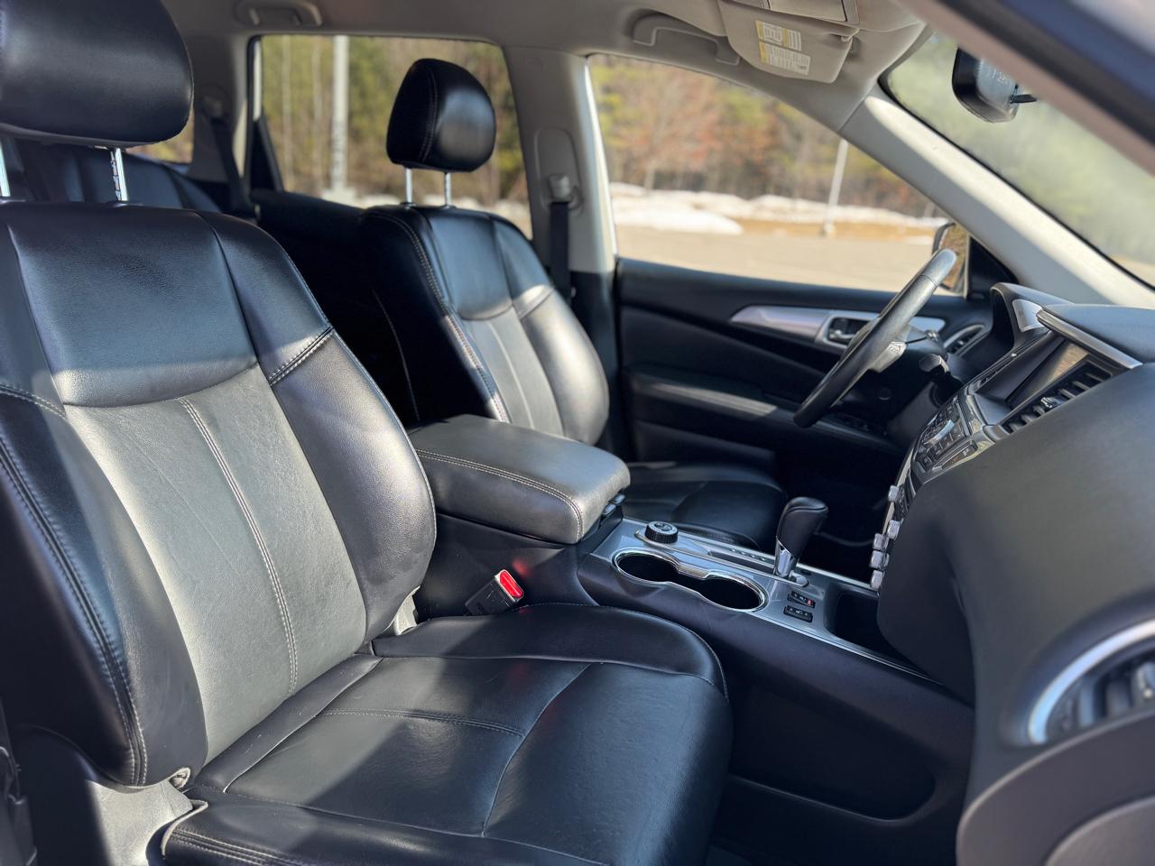 Nissan Pathfinder SL 4WD 2020