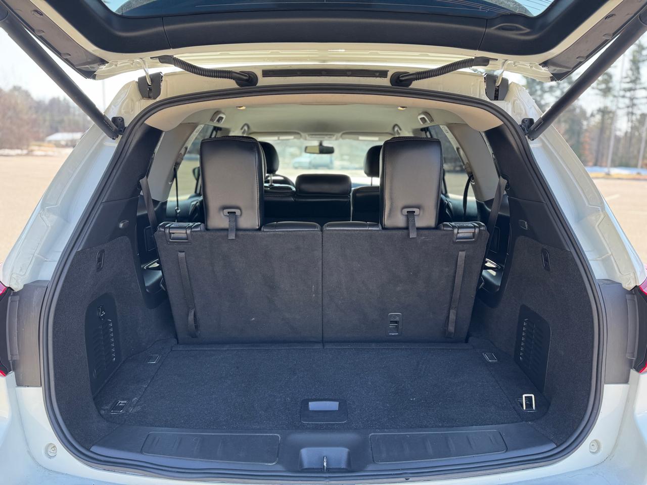 Nissan Pathfinder SL 4WD 2020