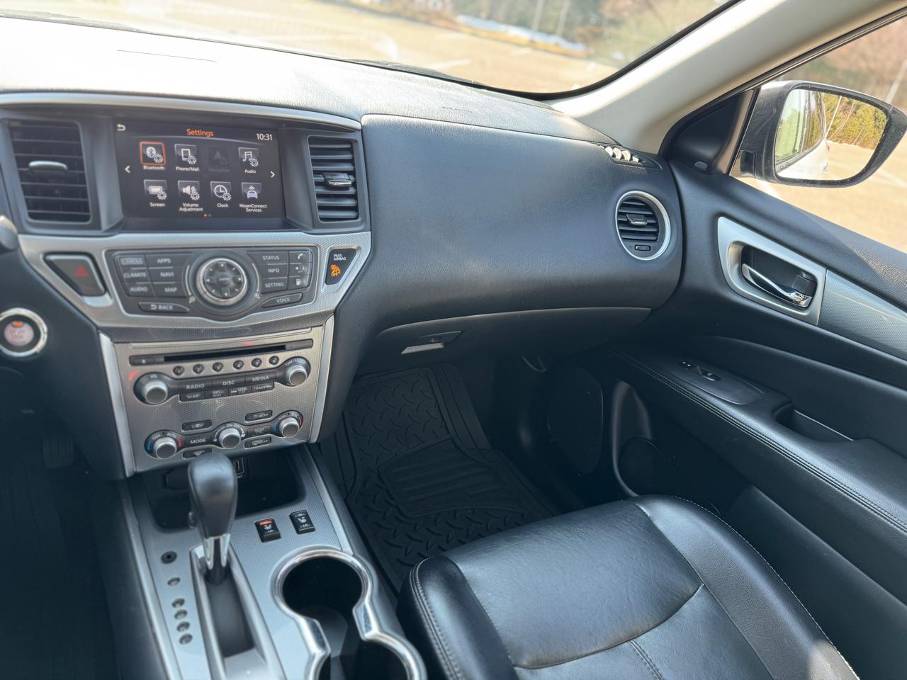 Nissan Pathfinder SL 4WD 2020