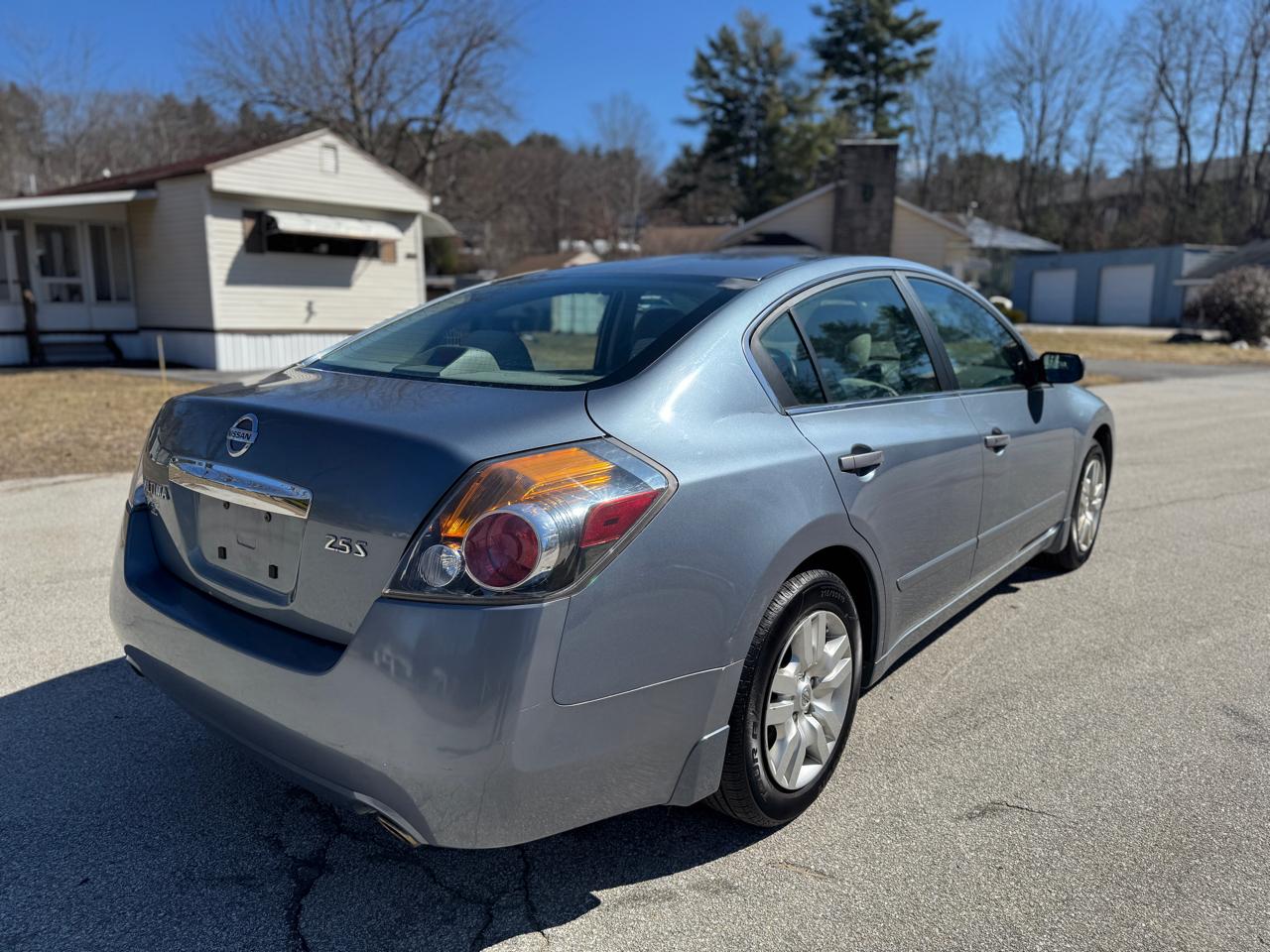 Nissan Altima 2.5 2012