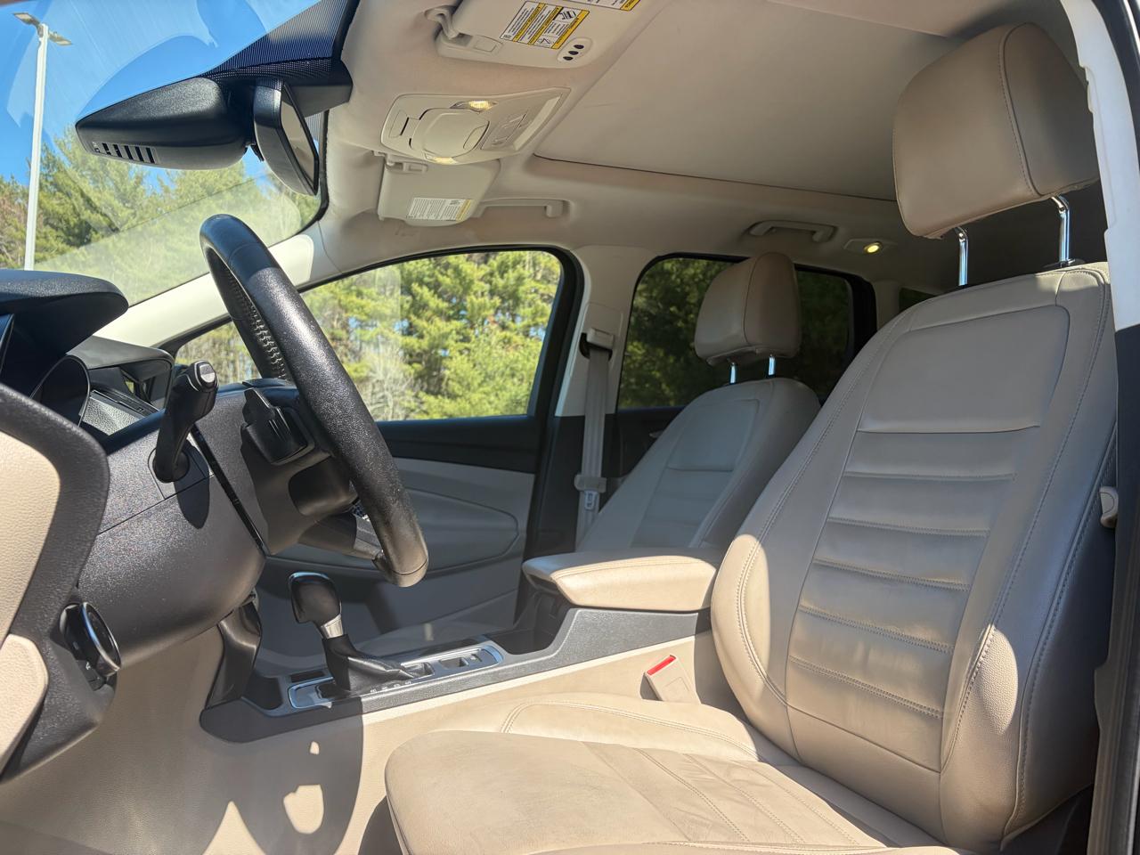 Ford Escape Titanium 4WD 2017