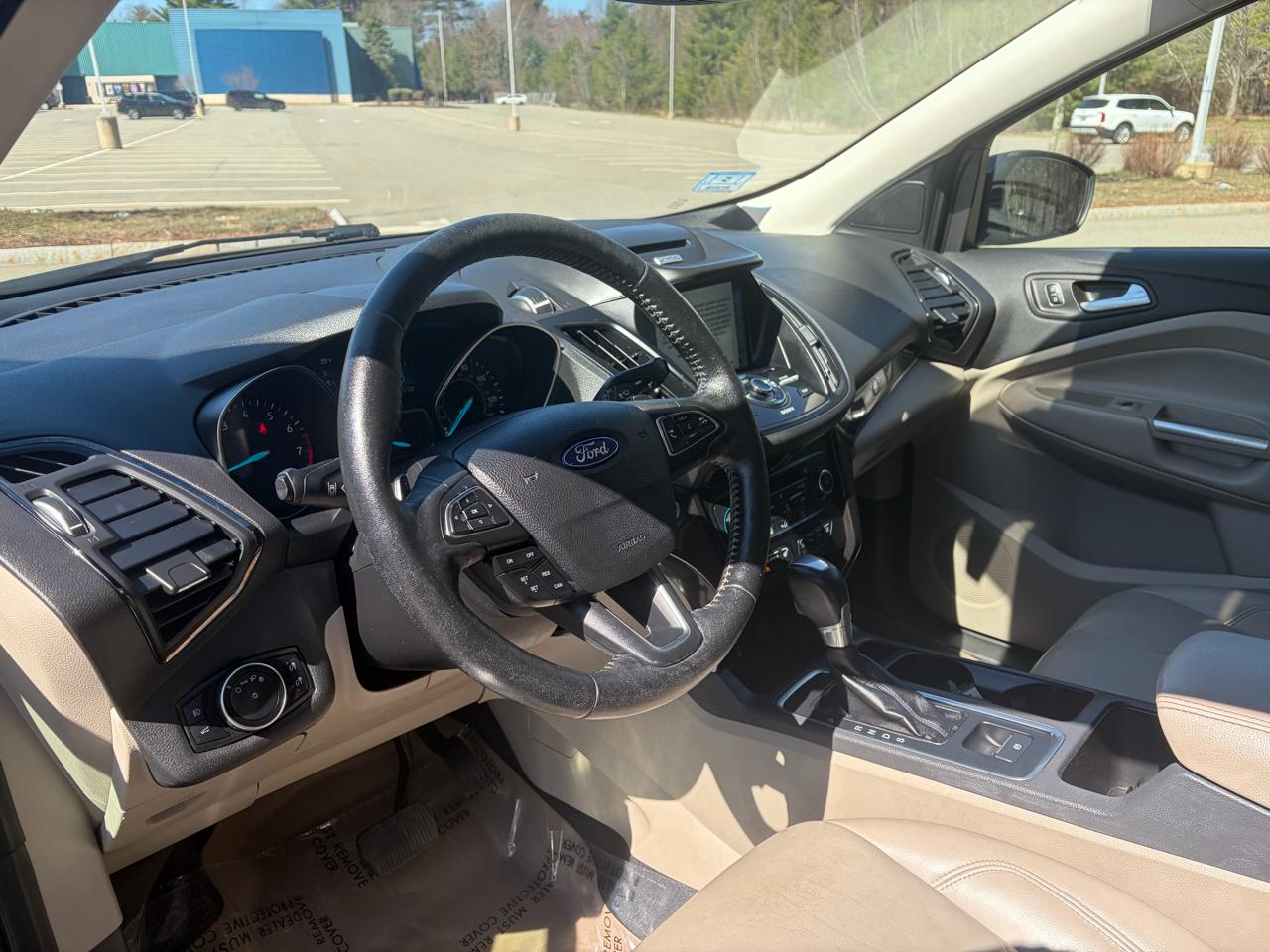 Ford Escape Titanium 4WD 2017
