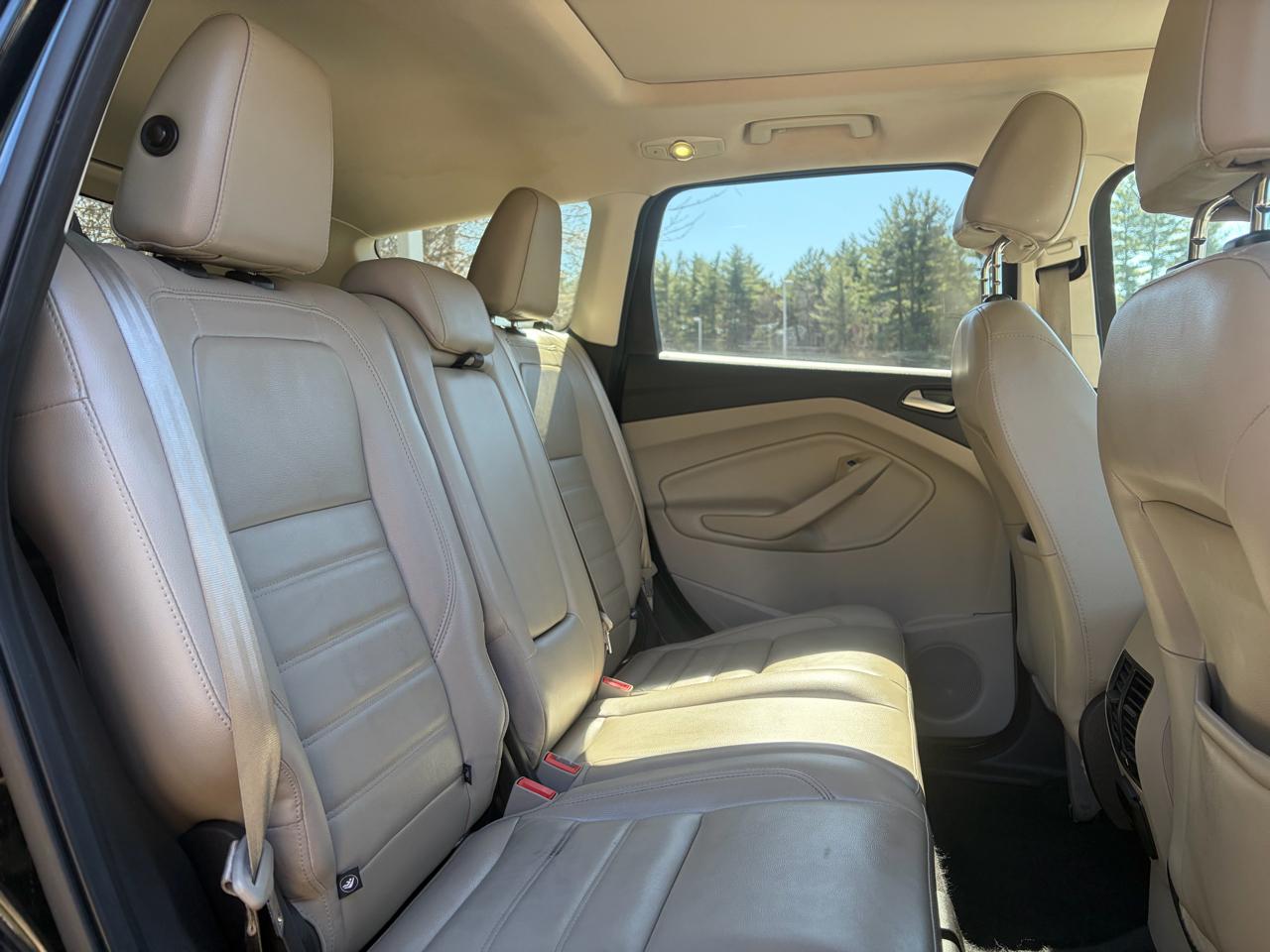 Ford Escape Titanium 4WD 2017