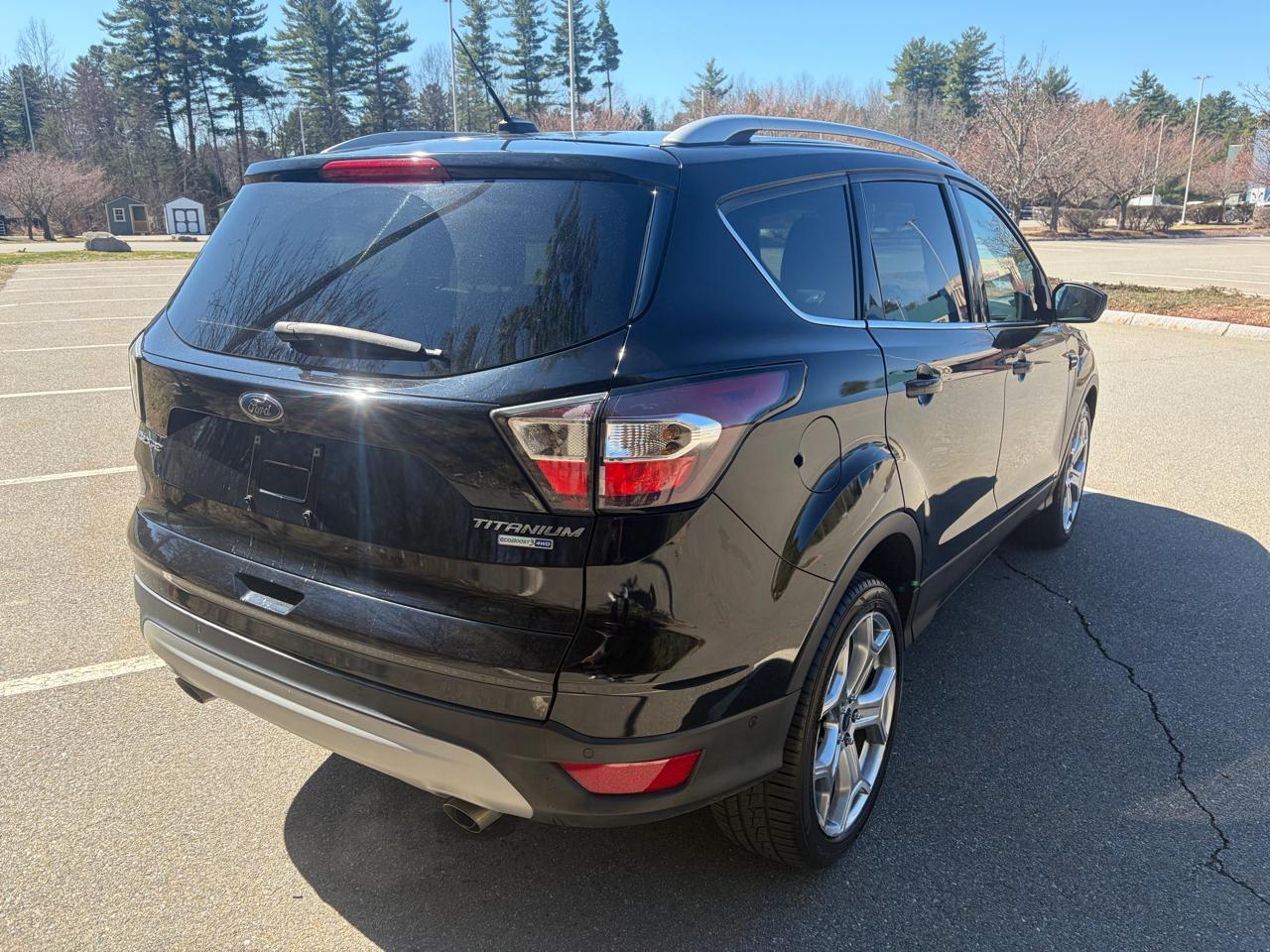 Ford Escape Titanium 4WD 2017
