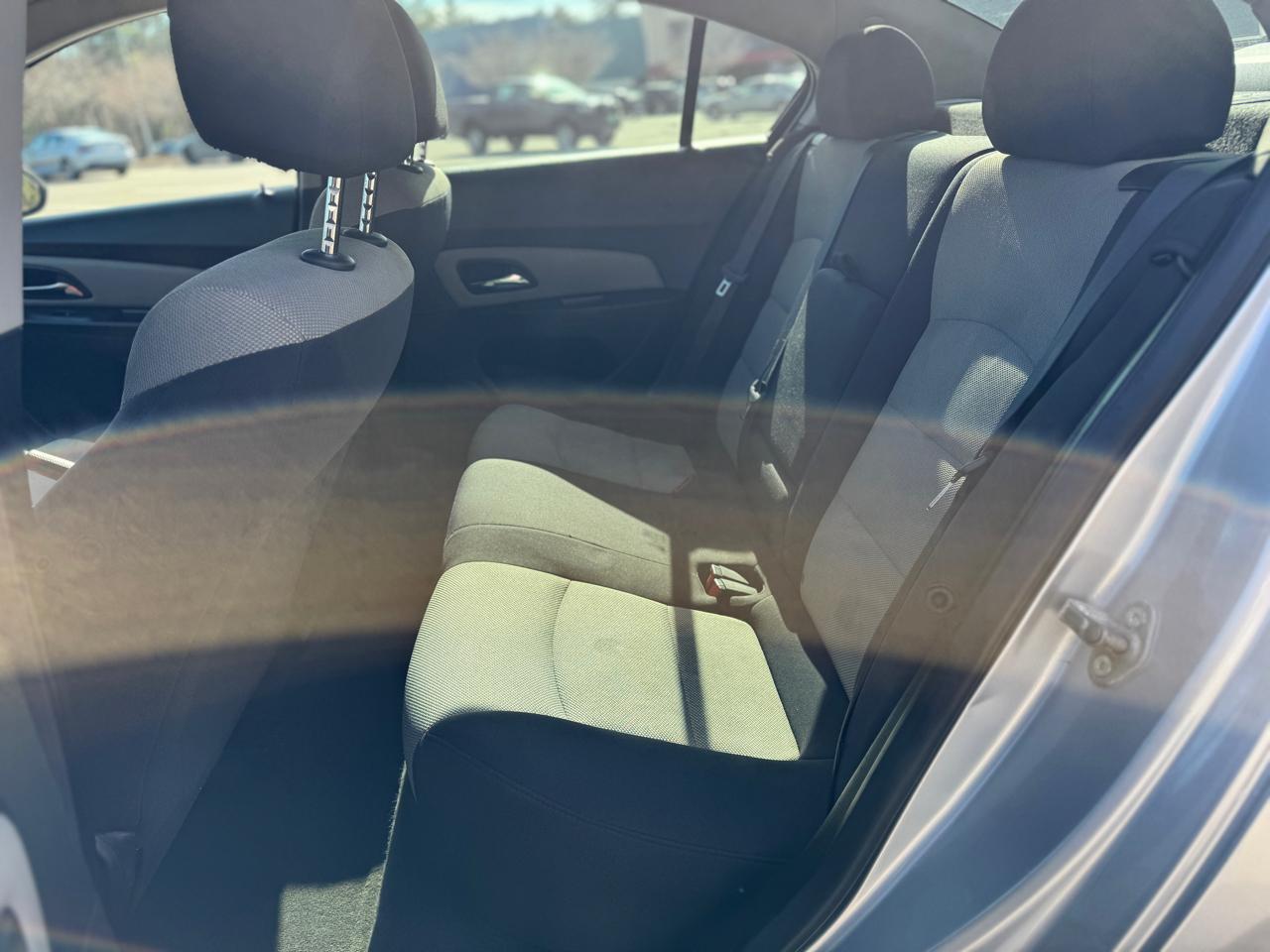 Chevrolet Cruze LS Manual 2013