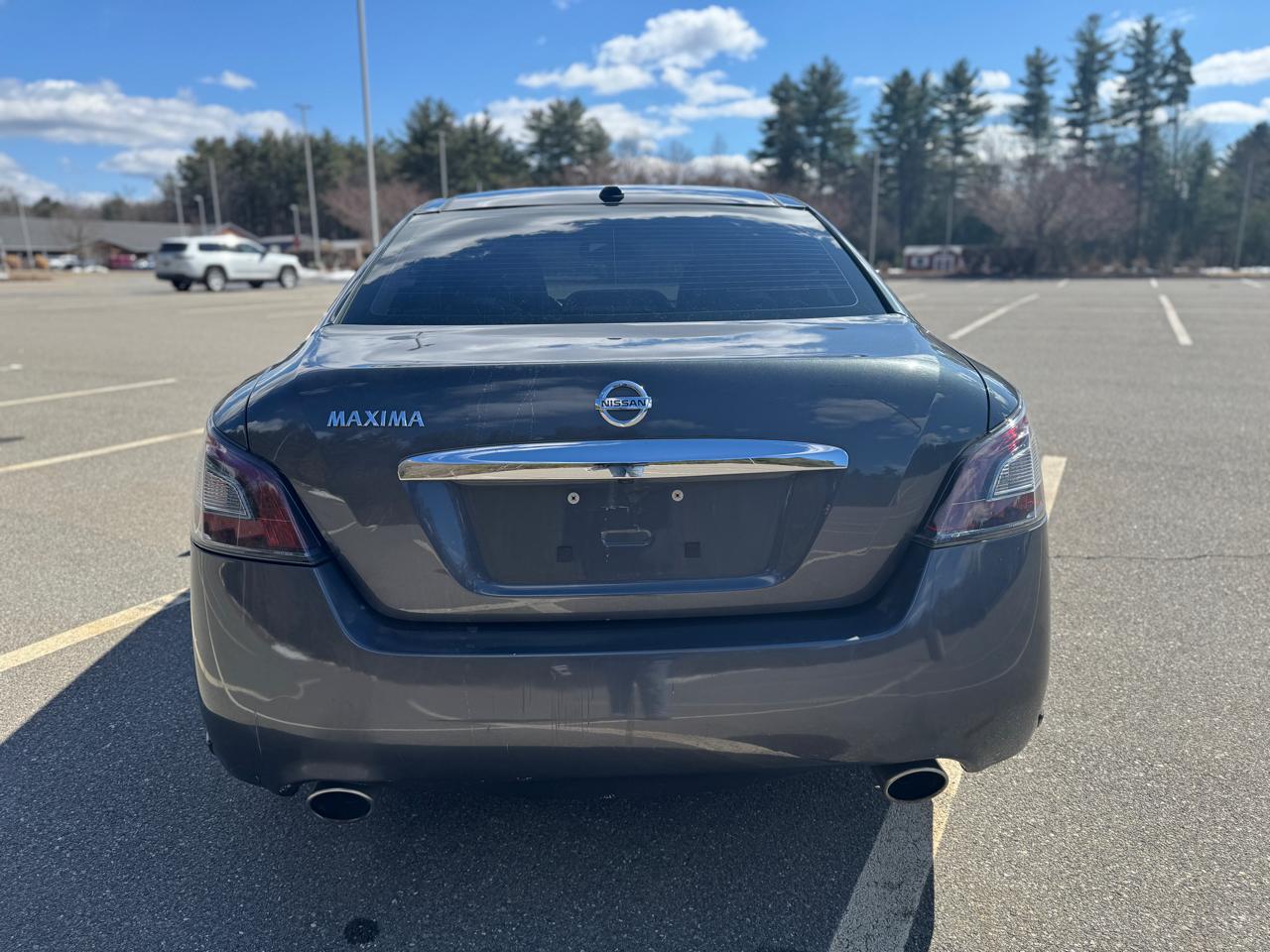 Nissan Maxima SV 2012