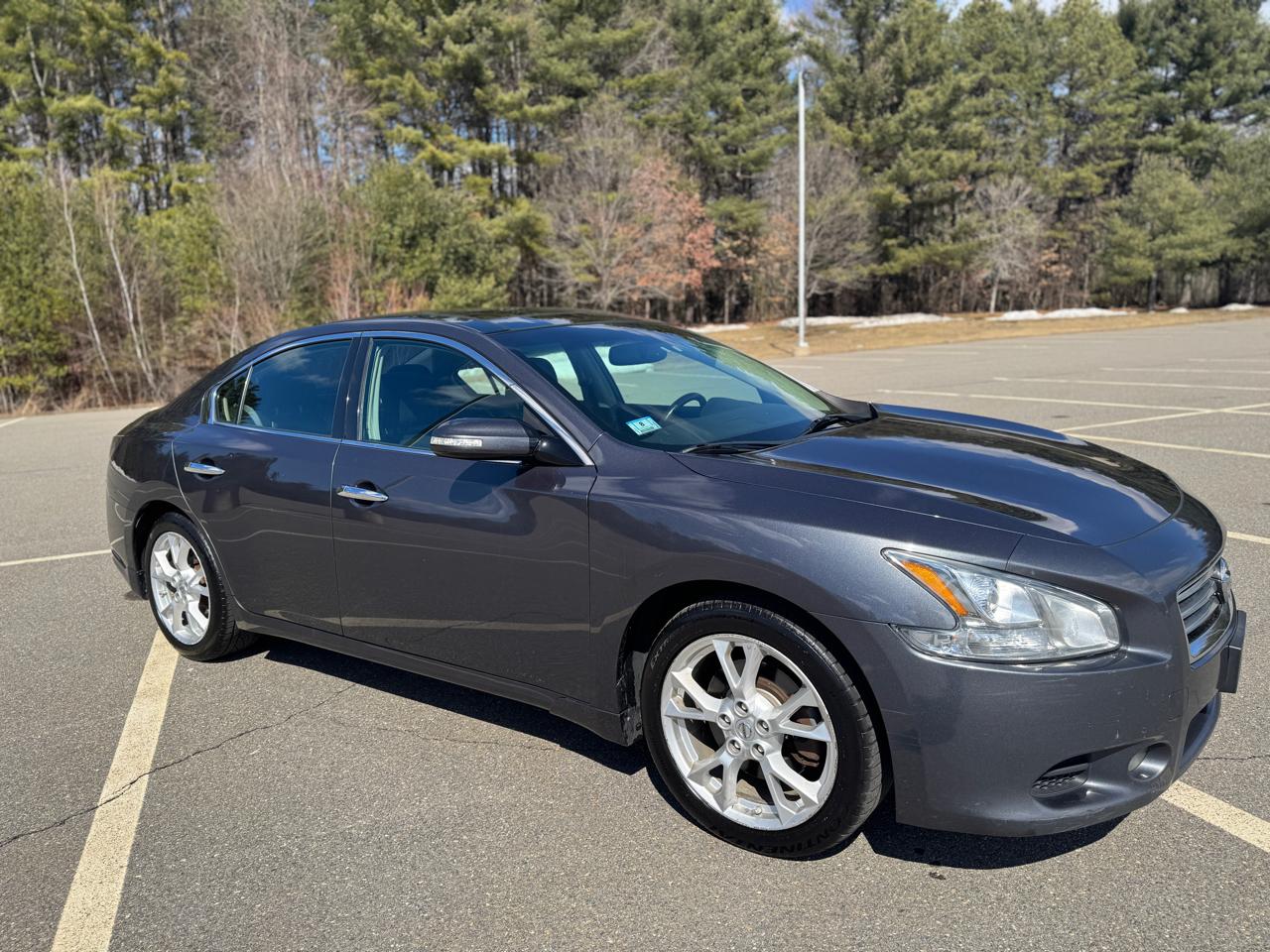 Nissan Maxima SV 2012