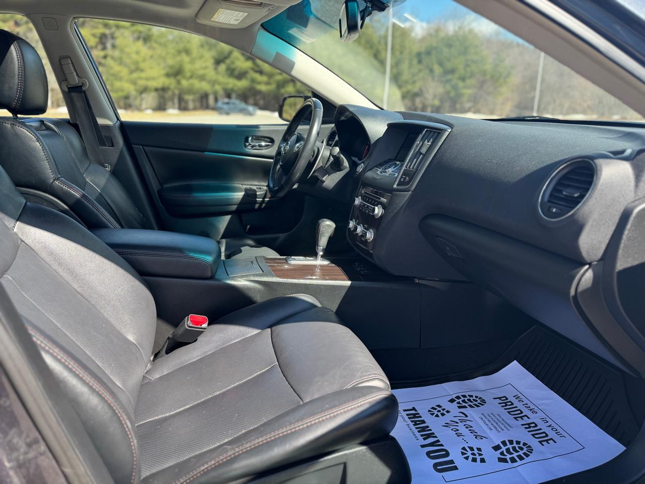 Nissan Maxima SV 2012