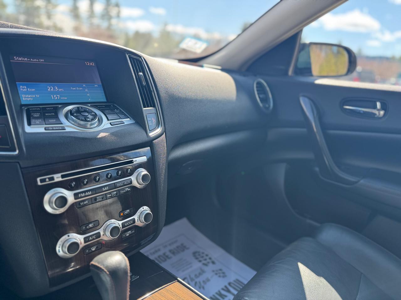 Nissan Maxima SV 2012