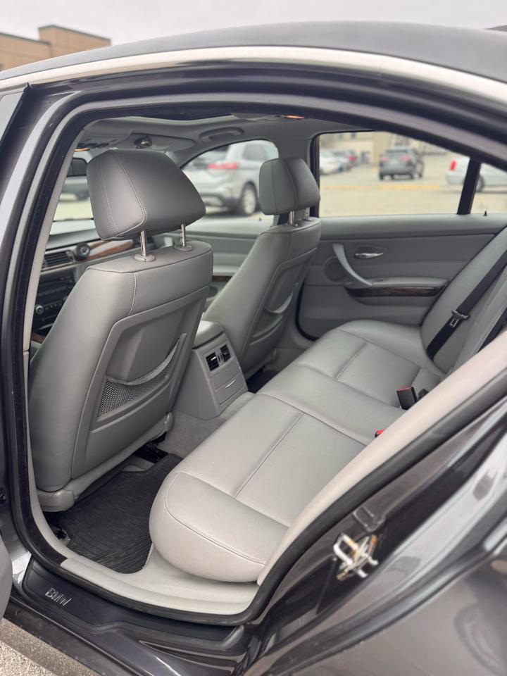 BMW 3-Series 335i 2007