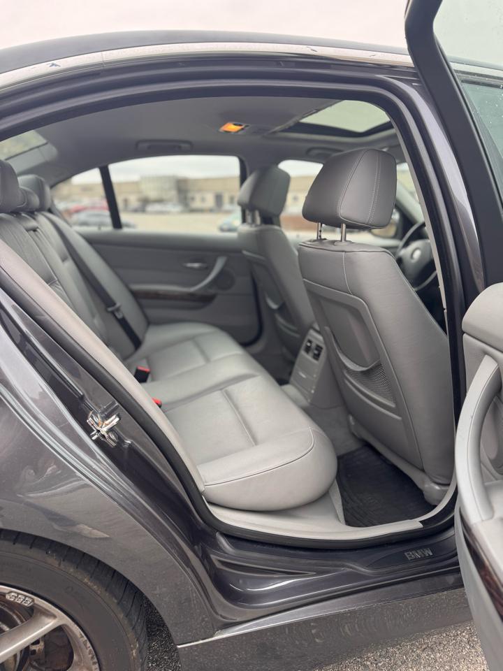 BMW 3-Series 335i 2007