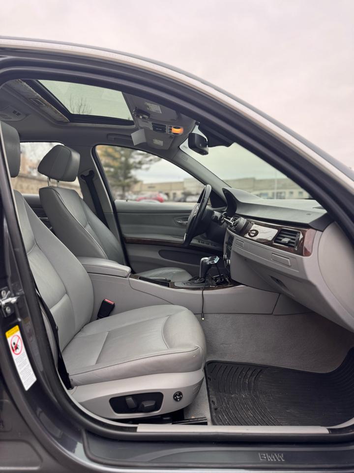 BMW 3-Series 335i 2007