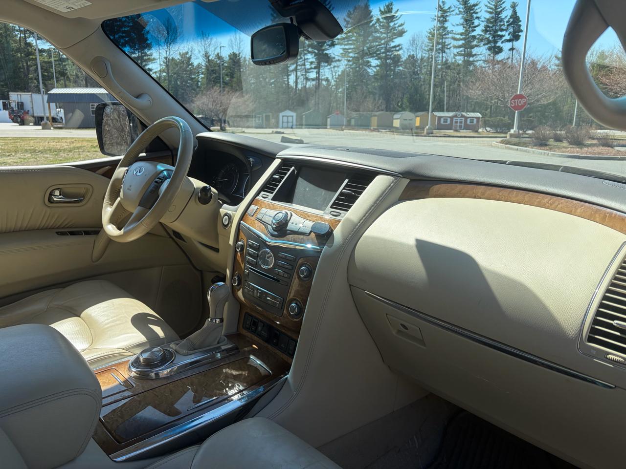 Infiniti QX80 4WD 2014