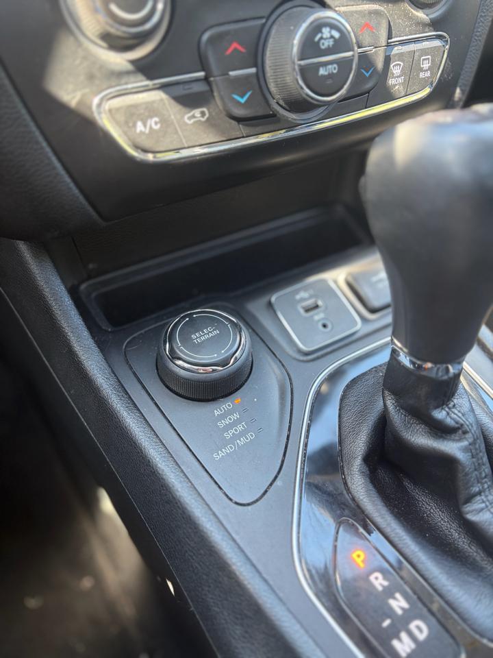 Jeep Cherokee  2019