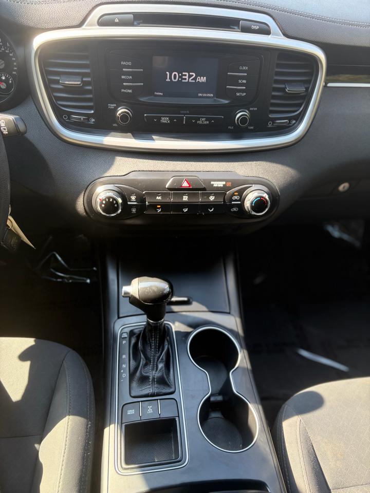 Kia Sorento LX V6 AWD 2016