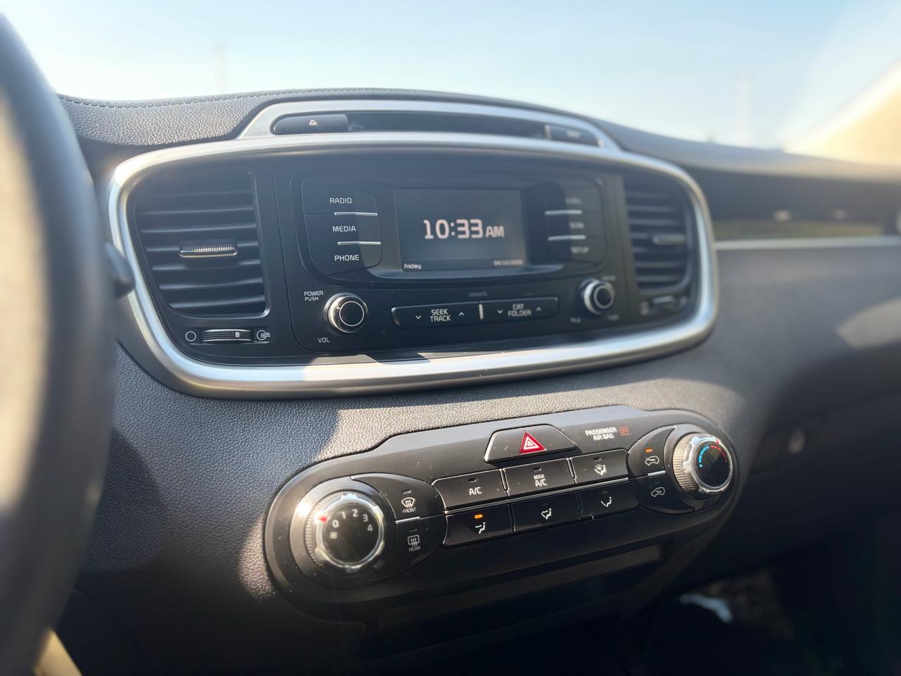 Kia Sorento LX V6 AWD 2016