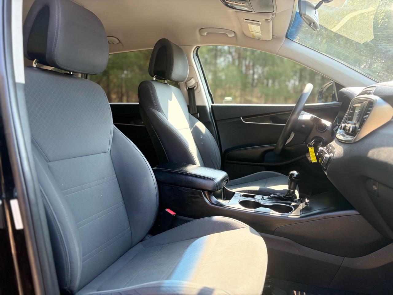 Kia Sorento LX V6 AWD 2016