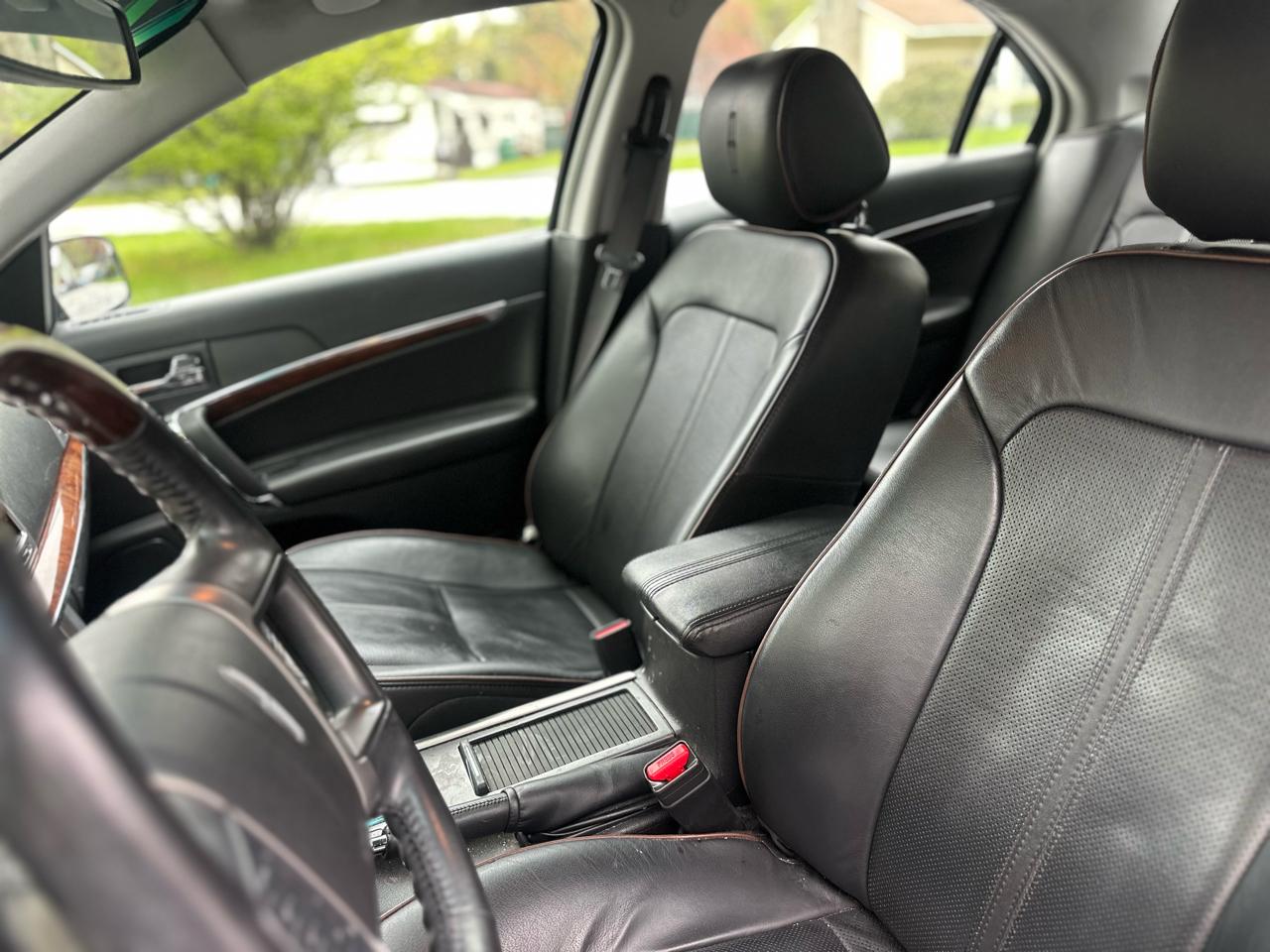 Lincoln MKZ AWD 2012
