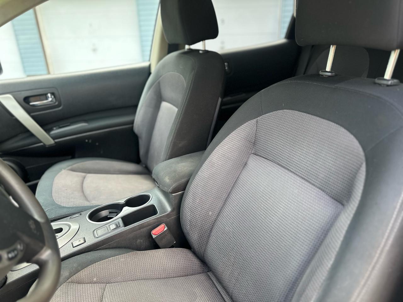 Nissan Rogue SV AWD 2013
