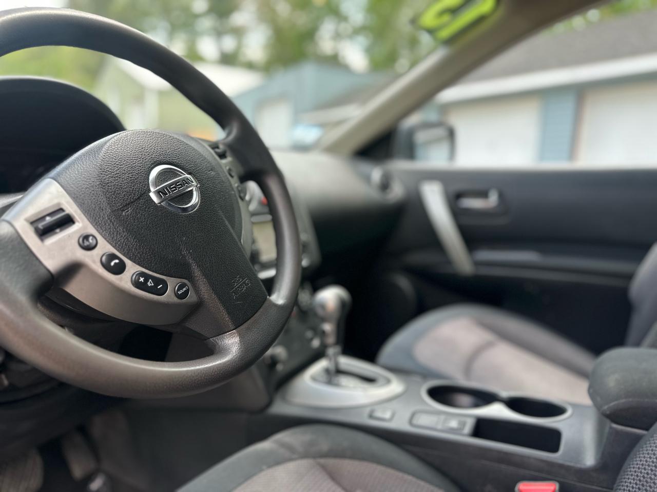 Nissan Rogue SV AWD 2013