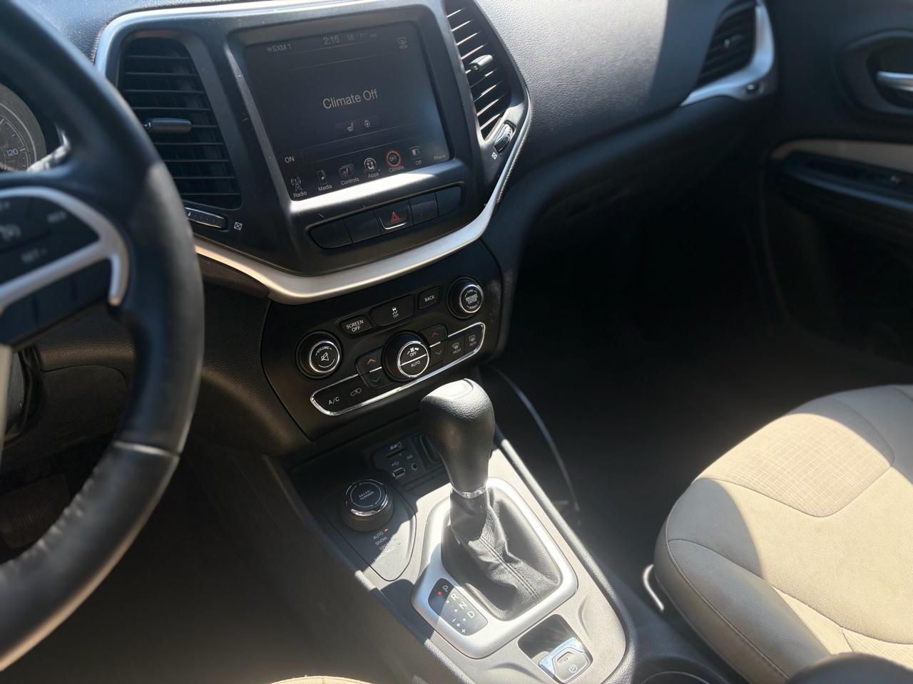 Jeep Cherokee Latitude 4WD 2015