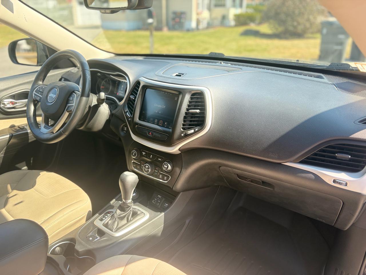 Jeep Cherokee Latitude 4WD 2015