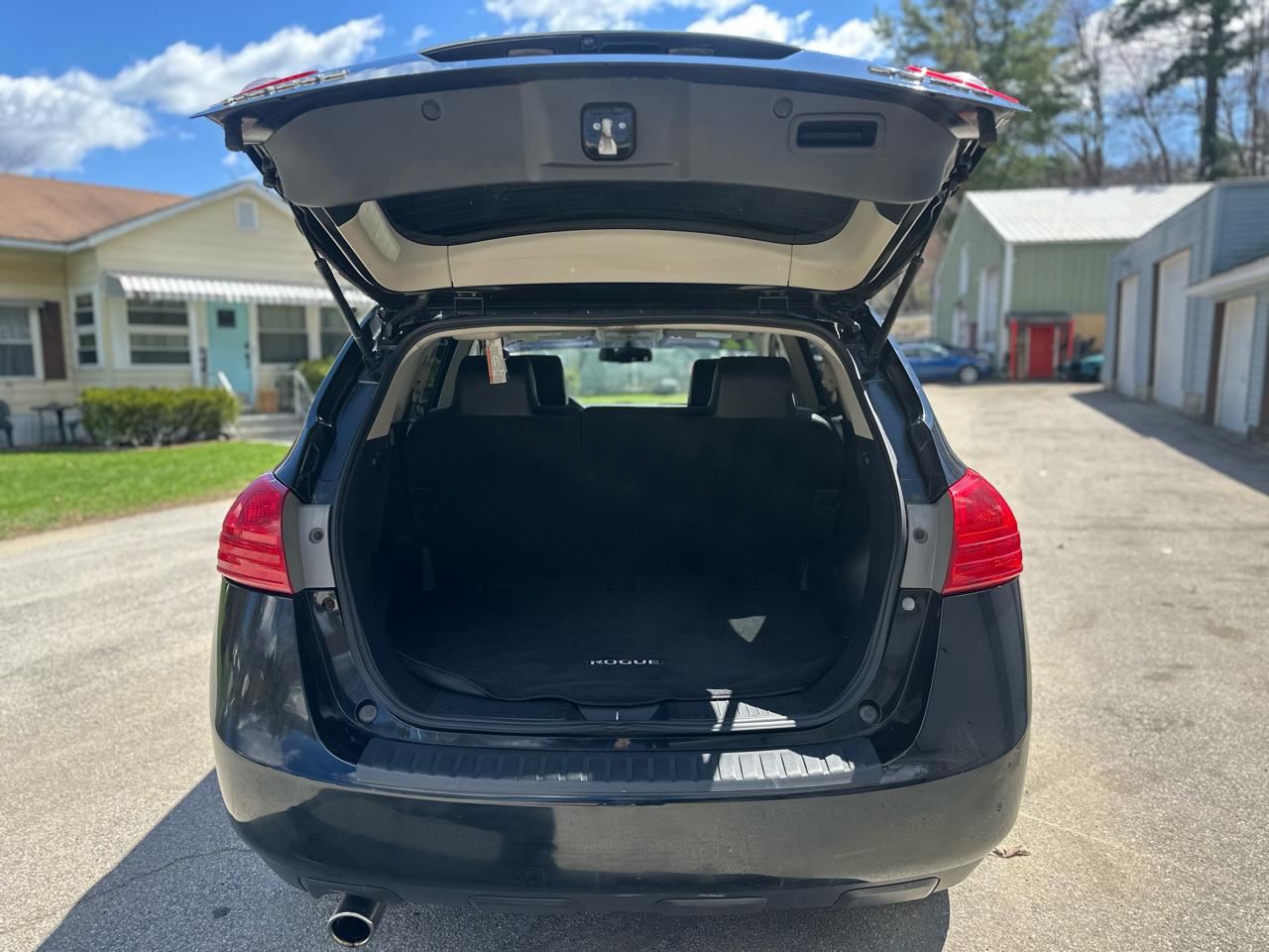 Nissan Rogue SV AWD 2012