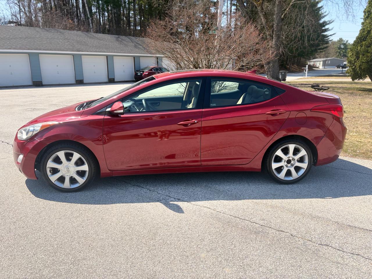 Hyundai Elantra Limited 2012