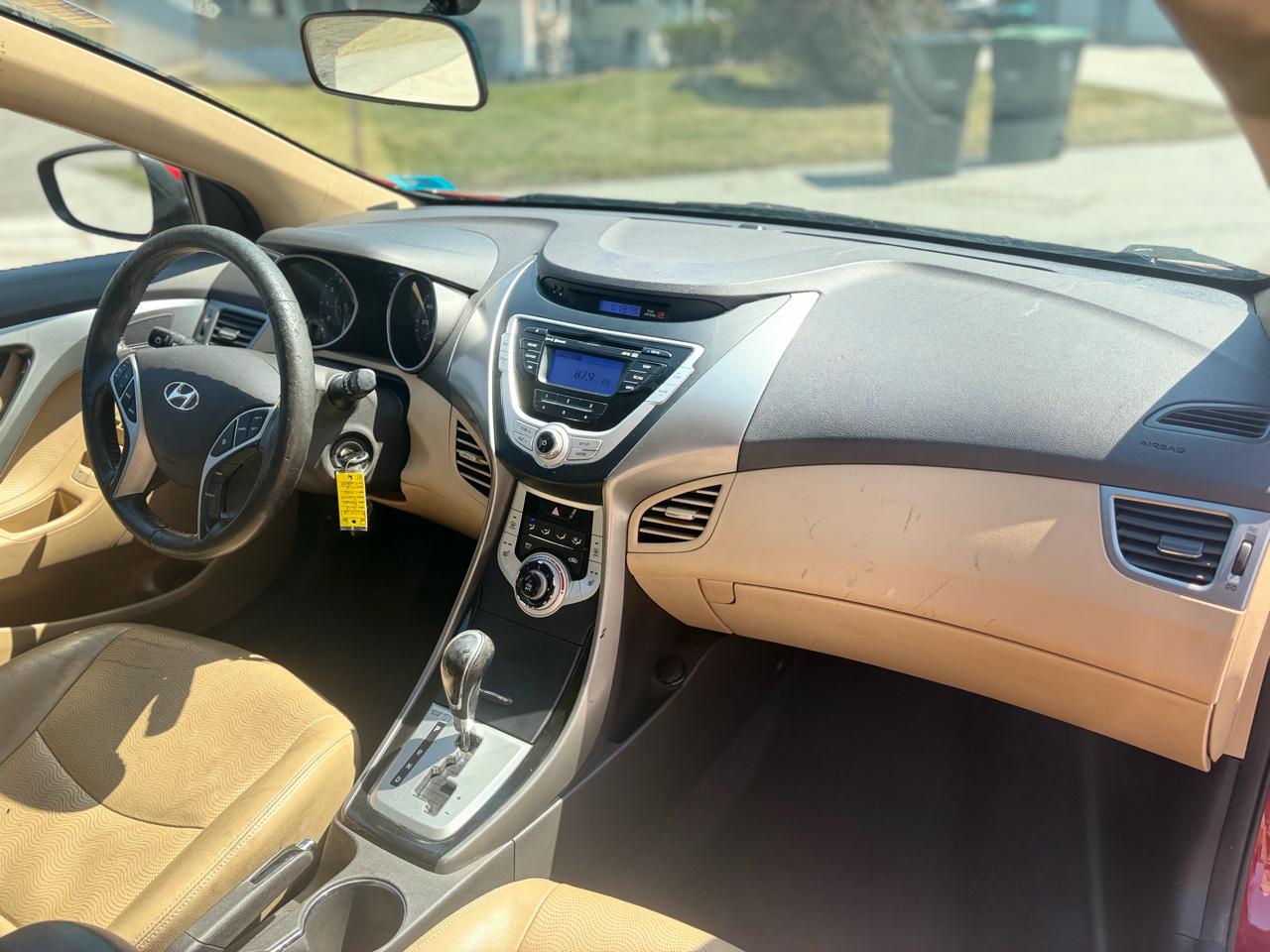 Hyundai Elantra Limited 2012