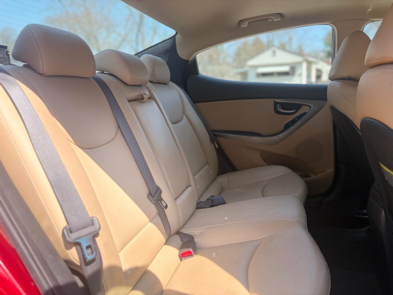 Hyundai Elantra Limited 2012