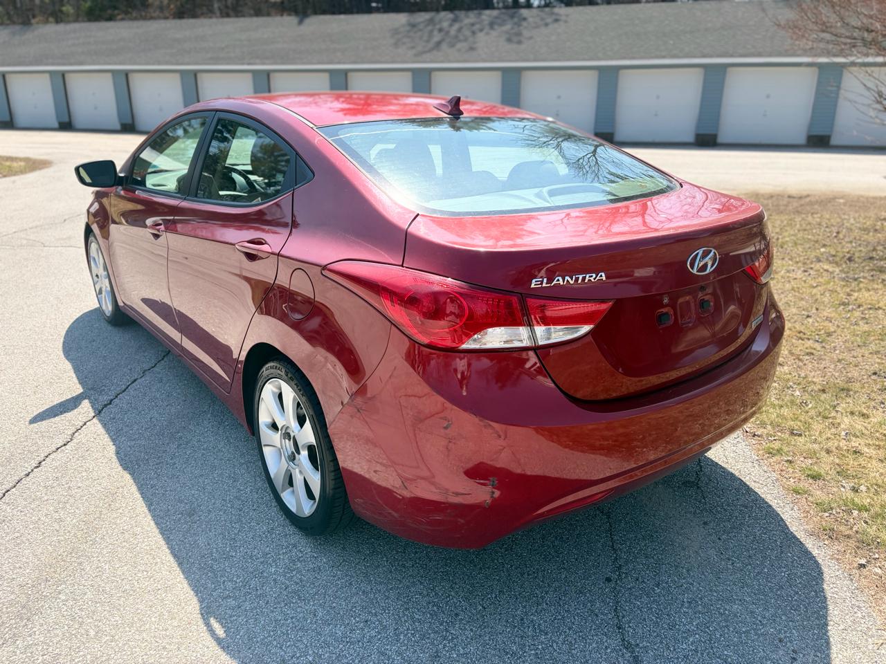 Hyundai Elantra Limited 2012
