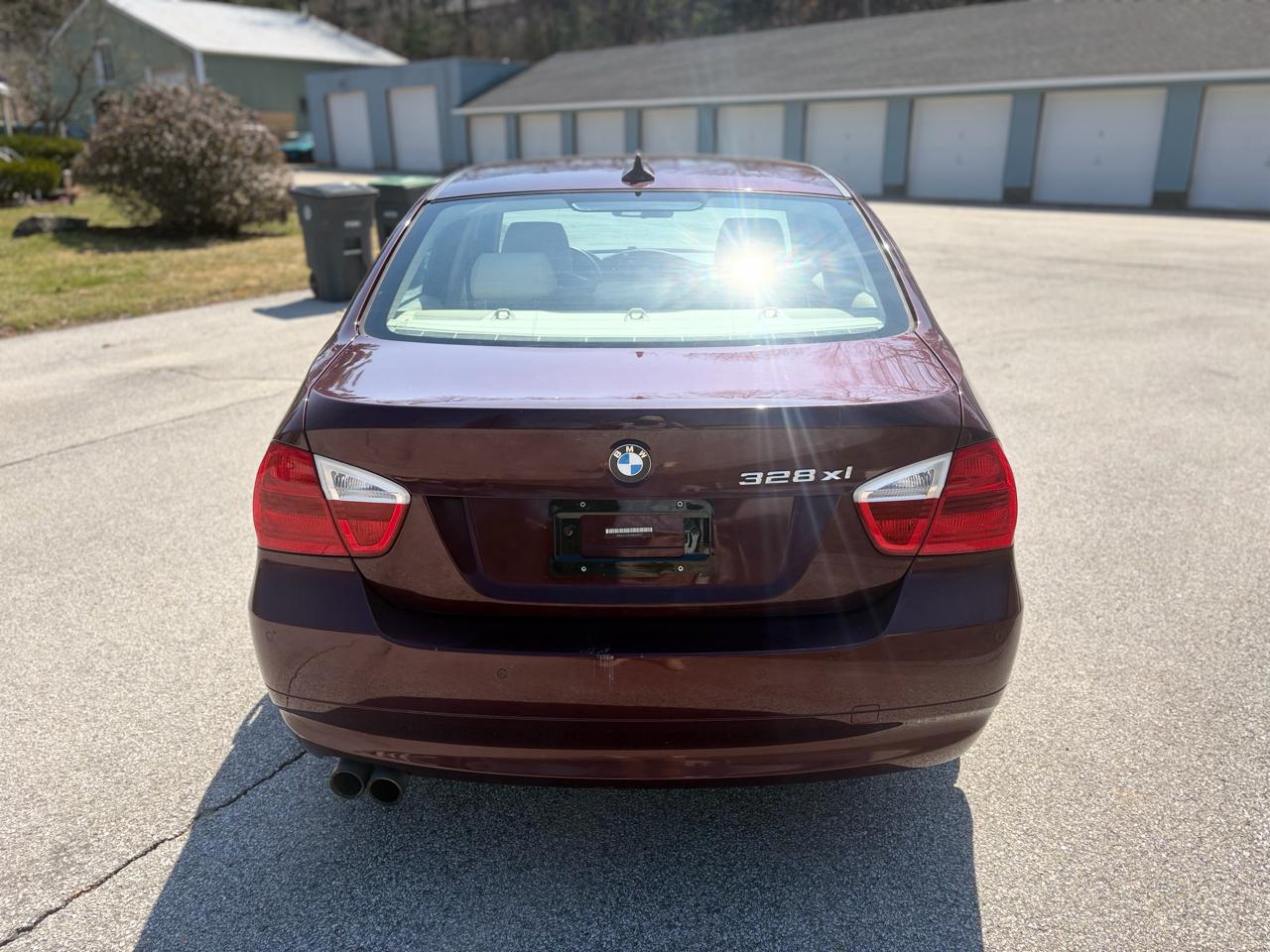 BMW 3-Series 328xi 2008