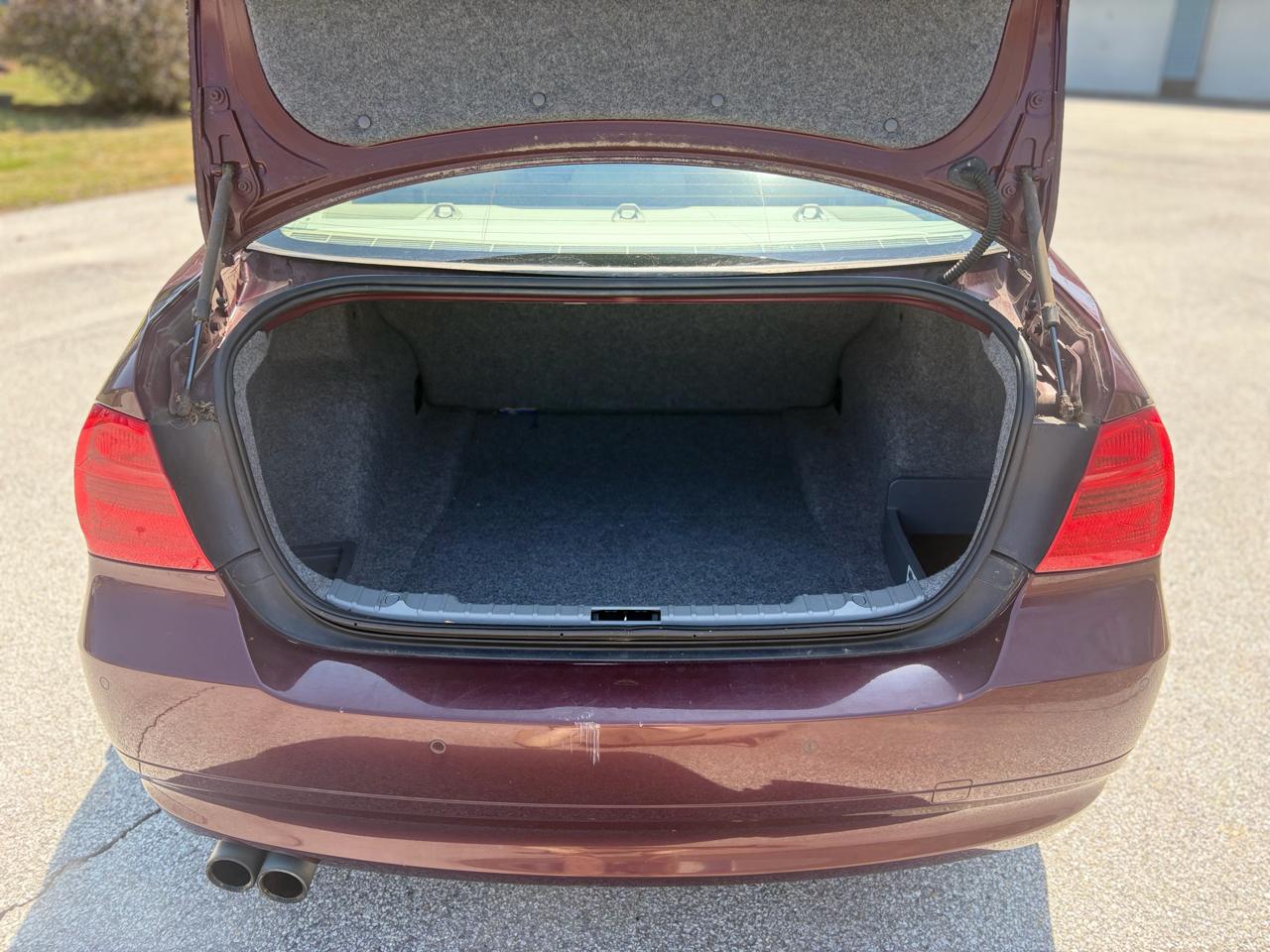 BMW 3-Series 328xi 2008