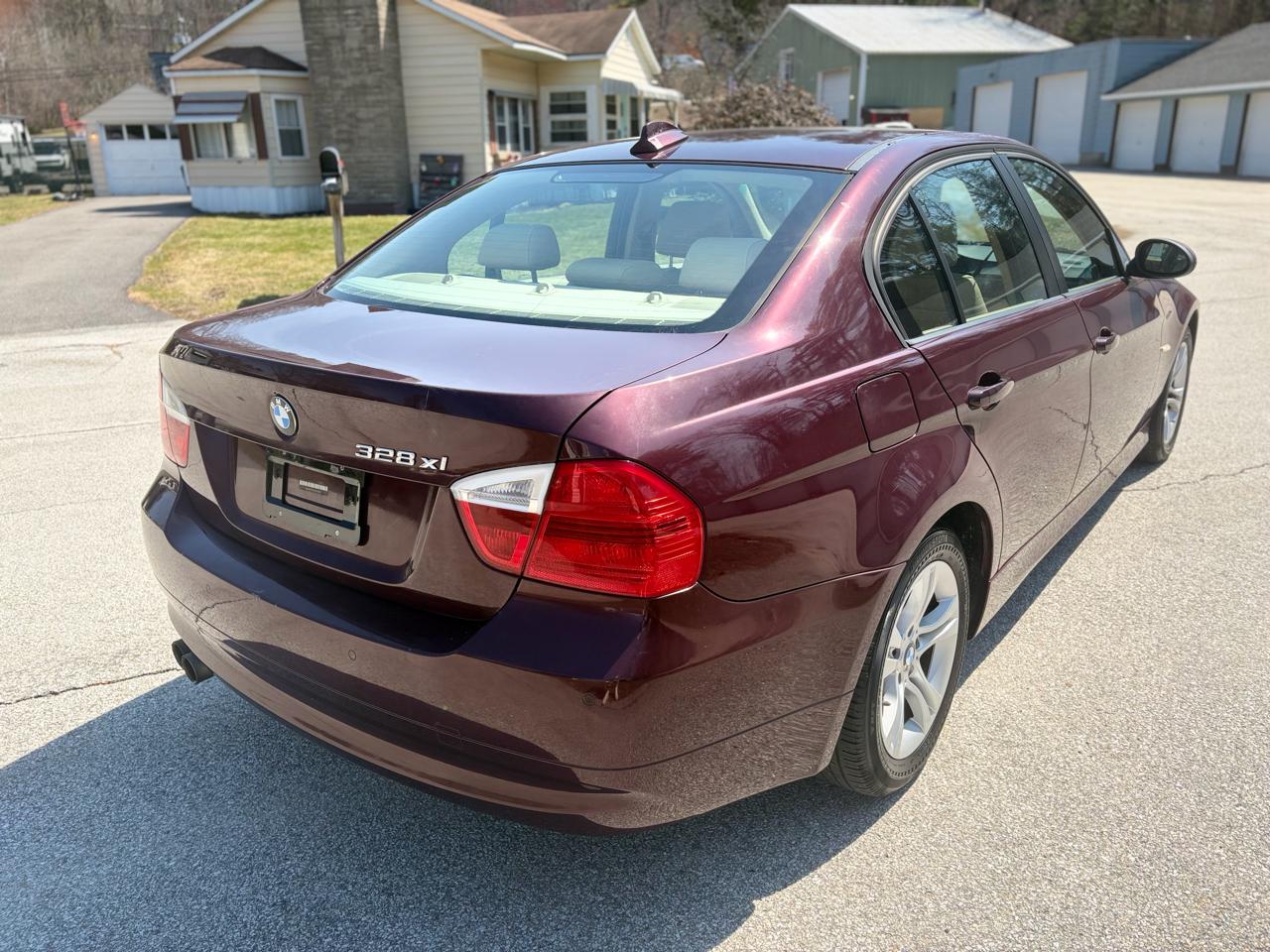 BMW 3-Series 328xi 2008