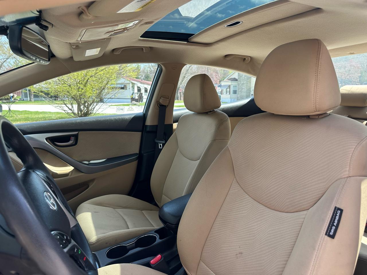 Hyundai Elantra Limited 2012