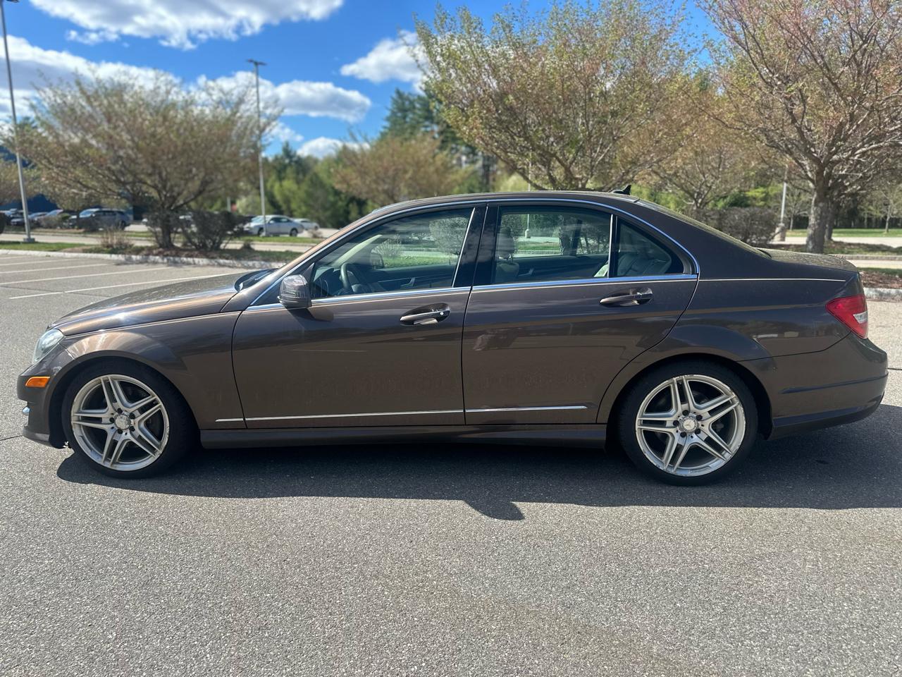 Mercedes-Benz C-Class C300 4MATIC Sport Sedan 2013