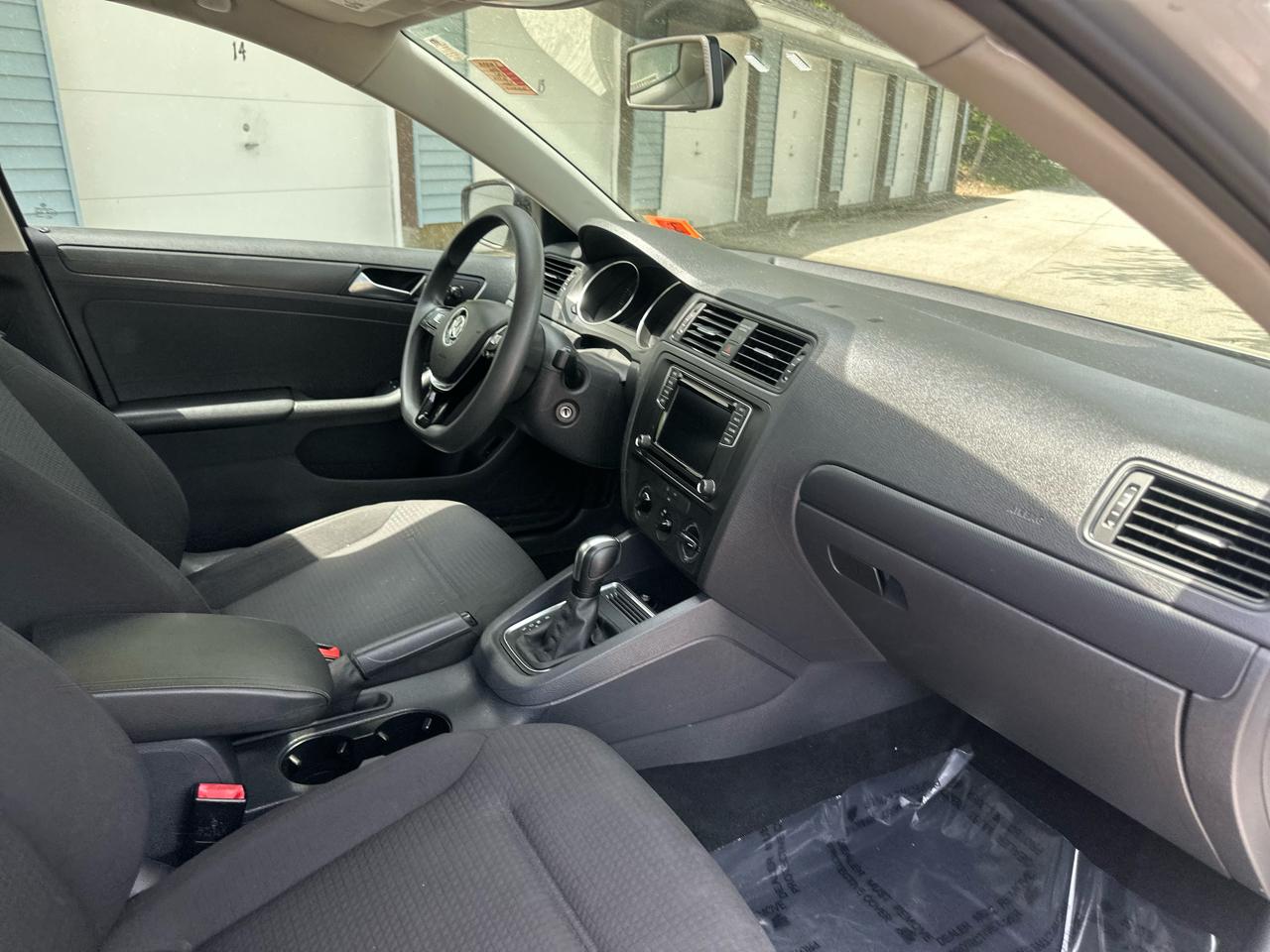 Volkswagen Jetta 1.4T S w/Technology 6A 2016