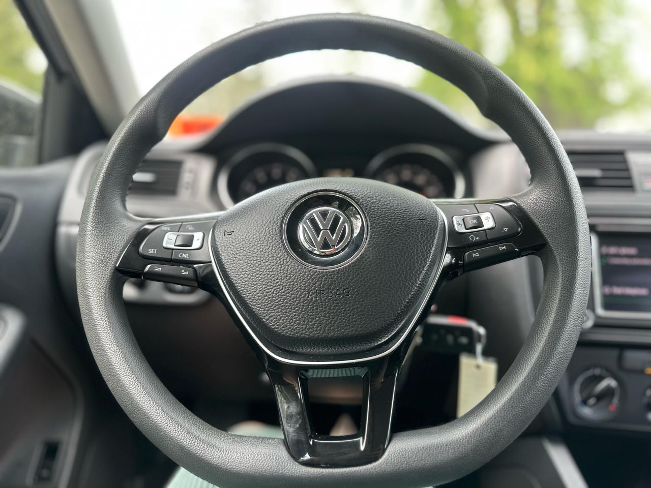 Volkswagen Jetta 1.4T S w/Technology 6A 2016