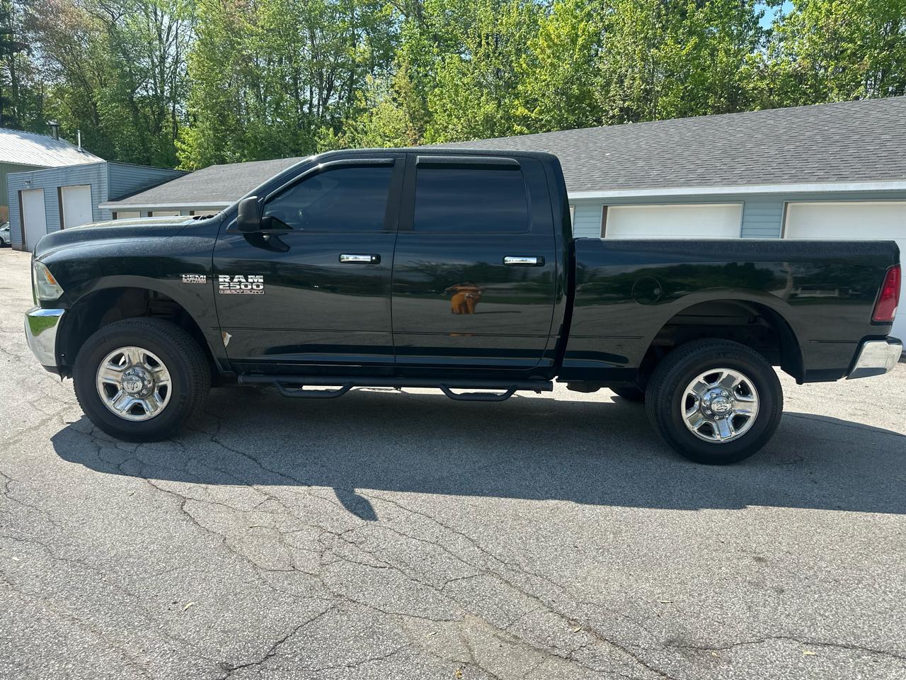 RAM 2500 SLT Crew Cab SWB 4WD 2016
