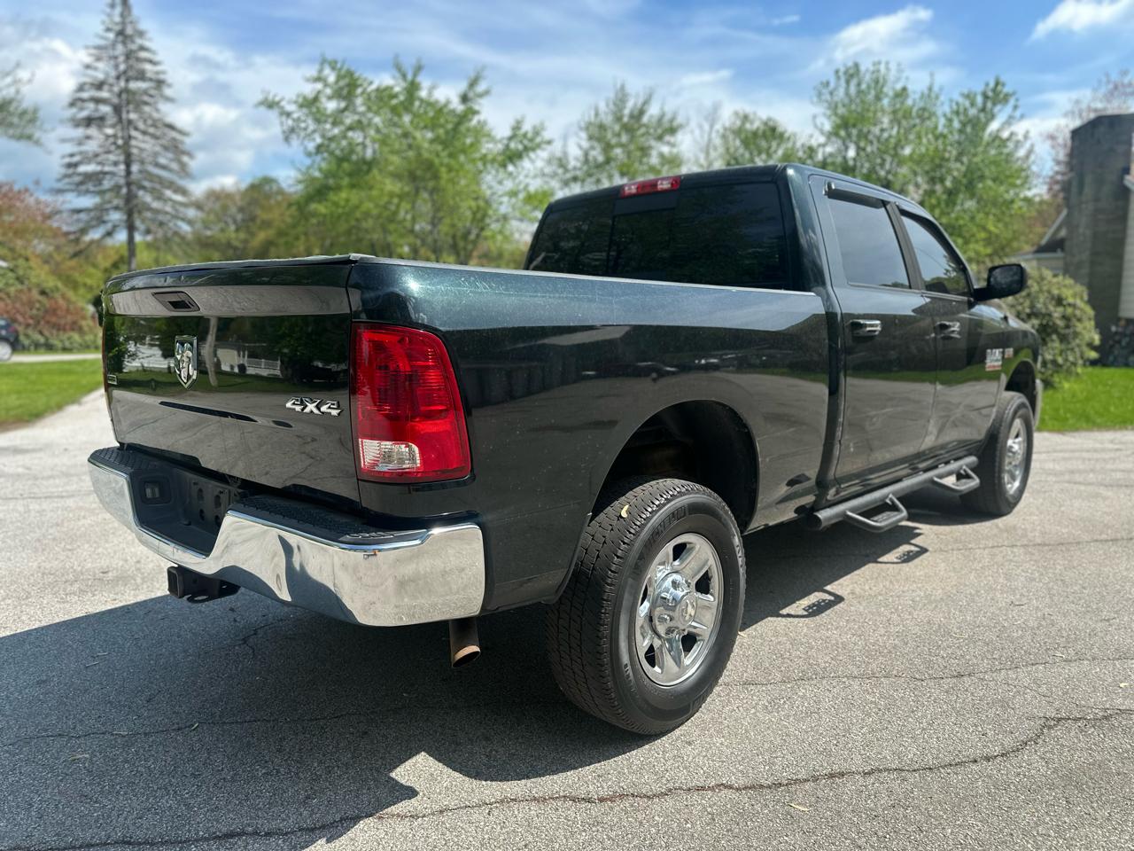RAM 2500 SLT Crew Cab SWB 4WD 2016