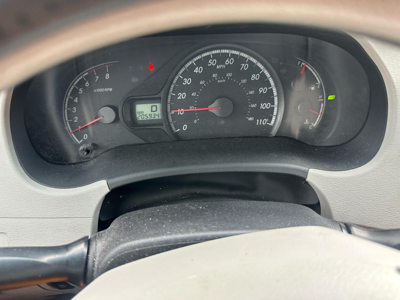 Toyota Sienna LE AWD 7-Pass V6 2011