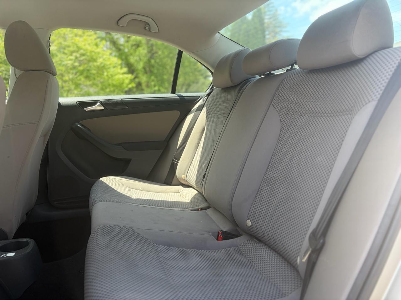 Volkswagen Jetta S 2012