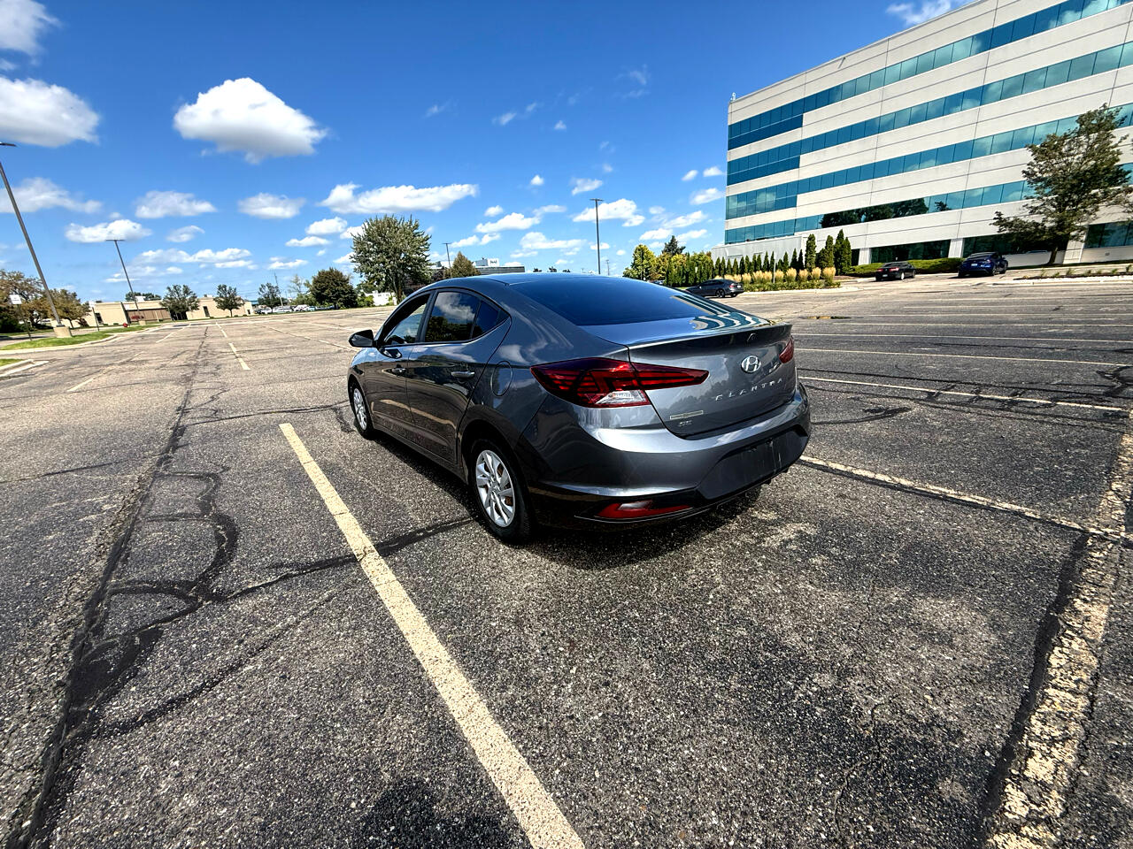 Hyundai Elantra  2020