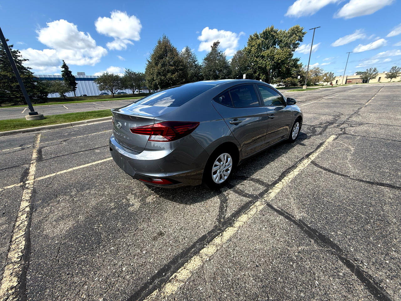 Hyundai Elantra  2020