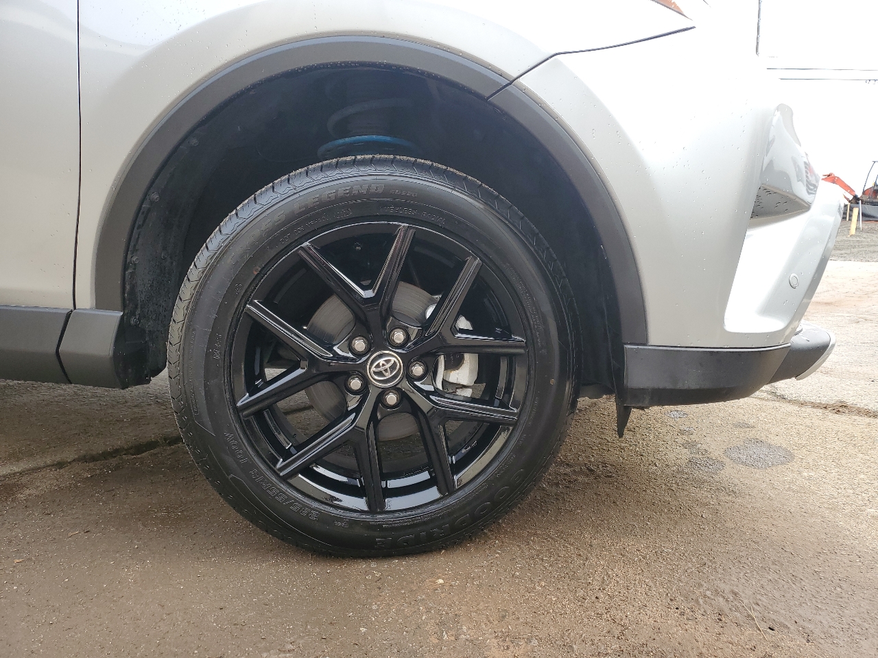 Toyota RAV4 SE 4WD 2016